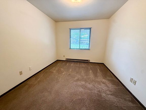 5th image of 917 Silver Lake Dr #2300-13