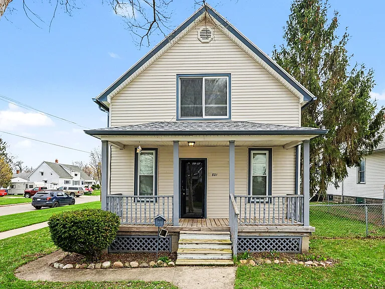 801 S Sherman St — Photo 27