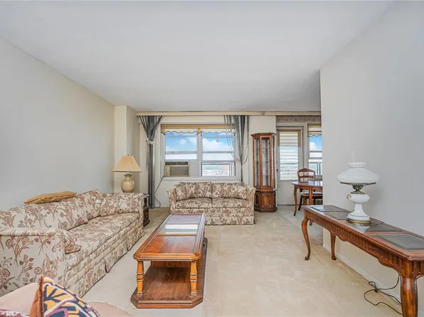 2630 Cropsey Ave APT 9K, Brooklyn, NY 11214