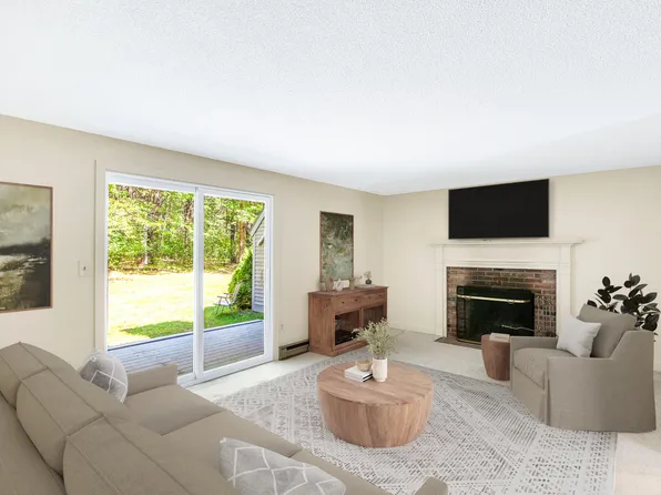 7 Wonderbrook Drive #7, Kennebunk, ME 04043