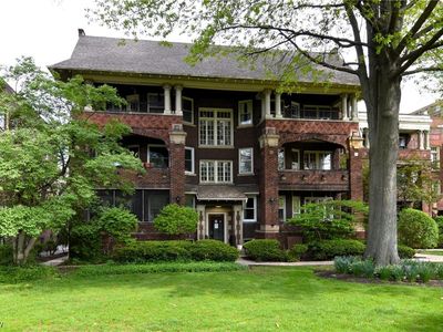 2707 Lancashire Rd APT 13, Cleveland Heights, OH, 44106
