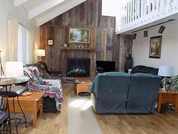 4th image of 546 Parkwood Dr