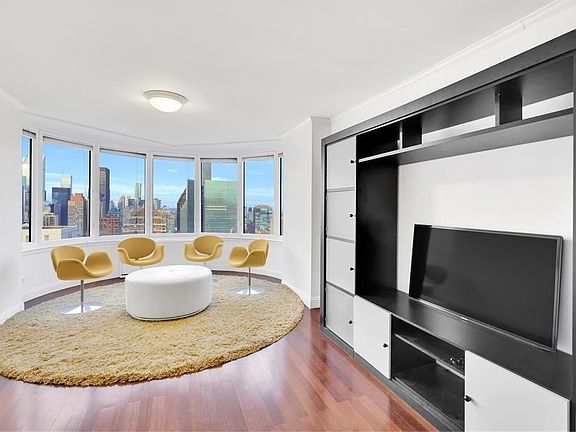 5th image of 330 E 38th St #43FG