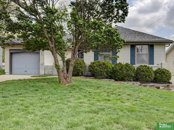 5229 Magnolia St, Omaha, NE 68137