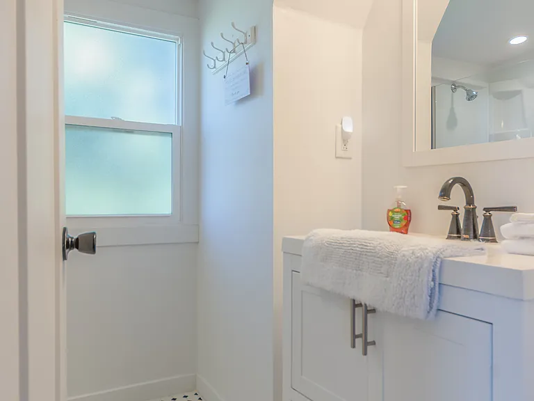2906 Blue Star Hwy #4 — Photo 8