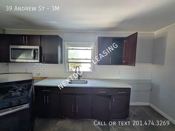 39 Andrew St #3M, Bayonne, NJ 07002
