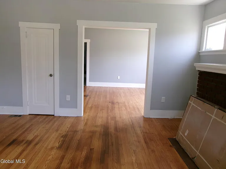 1338 Parkwood Blvd — Photo 7