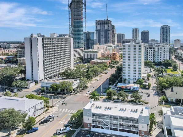 201 6th St S APT 102, Saint Petersburg, FL 33701