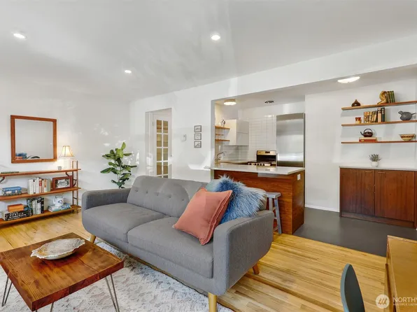 4710 Dayton Avenue N #2, Seattle, WA 98103