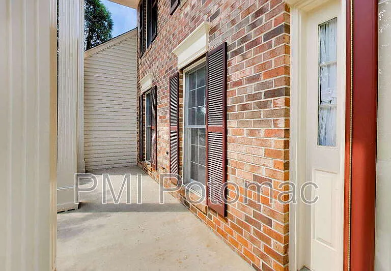 14672 Brougham Way — Photo 6