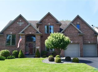 8951 Linden Lake Rd, Sylvania, OH 43560
