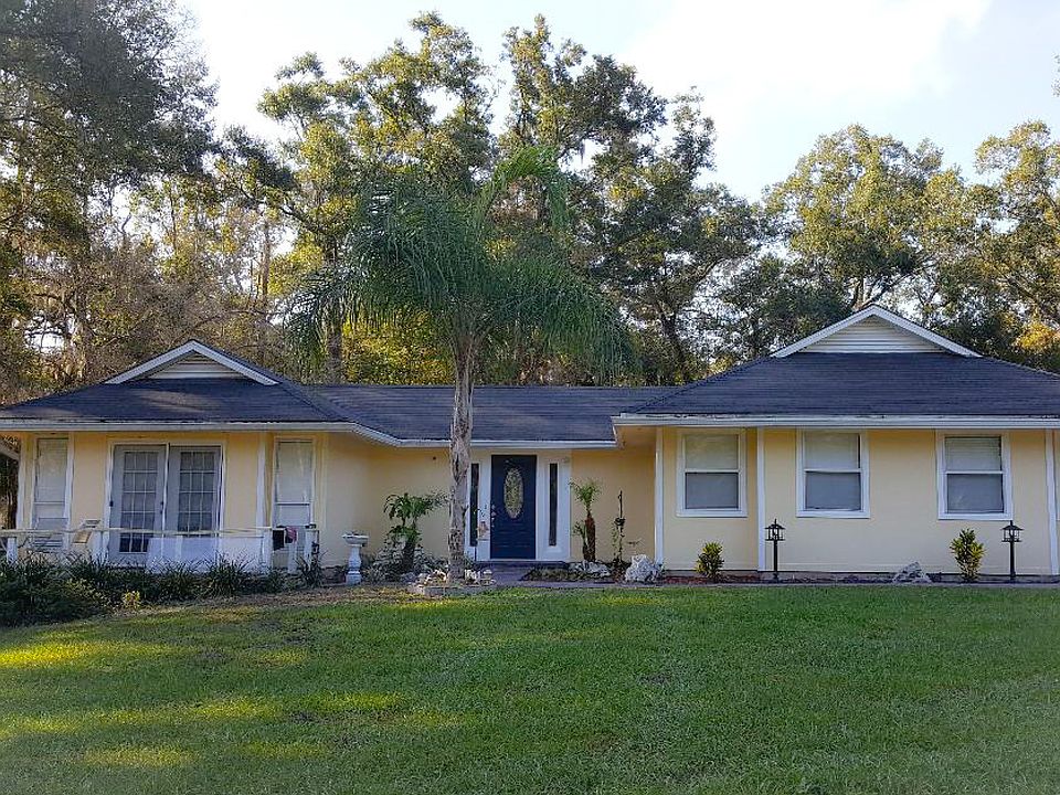 2nd image of 190 SE 28th Way