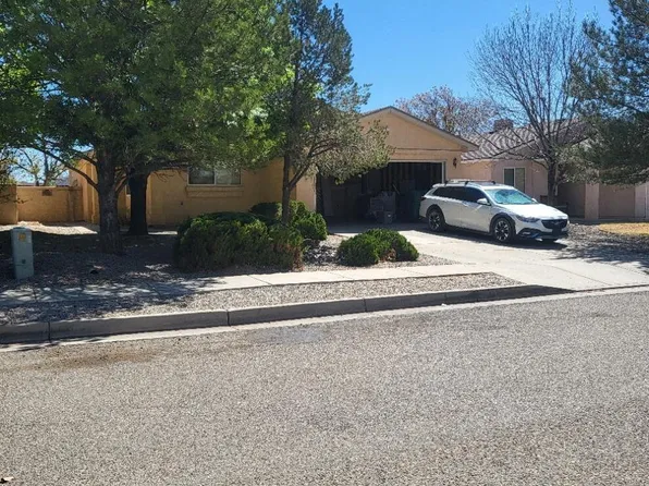 3008 Laurel Meadows Dr NE, Rio Rancho, NM 87144
