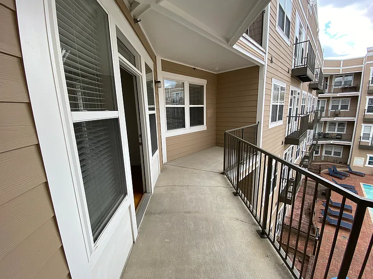 3000 Vanderbilt Pl #320 — Photo 34