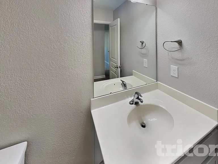 4717 Opus Ln — Photo 13