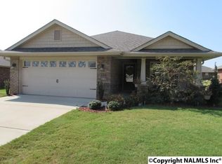116 Willow Tree Dr, Meridianville, AL 35759
