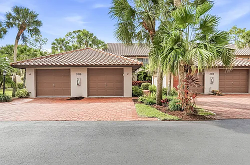 3219 Horse Carriage Way #3 Photo 1
