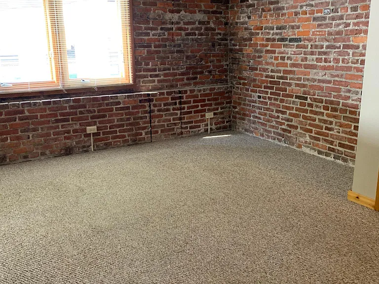 1640 Holdrege St #203 — Photo 3