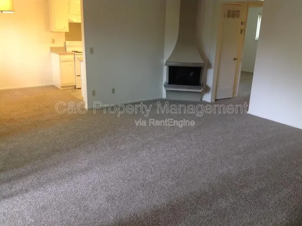 868 Lighthouse Ave APT C, Pacific Grove, CA 93950