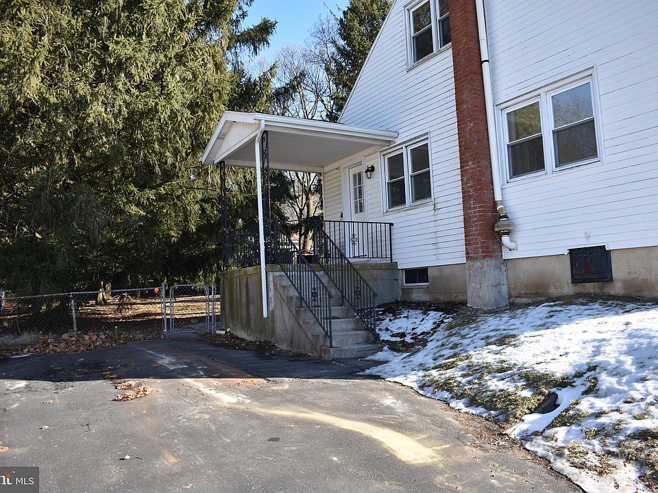 127 N Line St, Frackville, PA 17931 Zillow