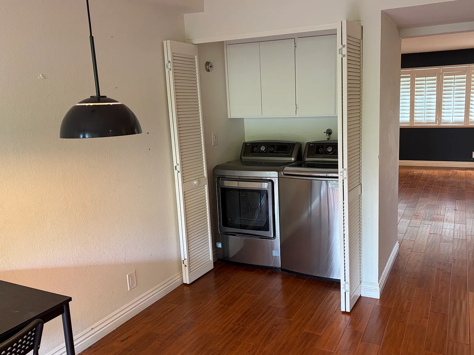 2 bed, 1.5 bath, 1136 sqft, $4,000 — Photo 4