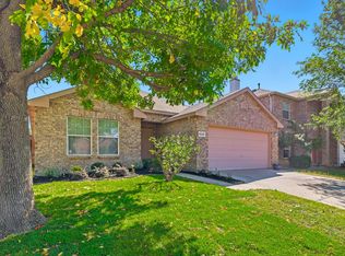 10228 Sourwood Dr, Fort Worth, TX 76244