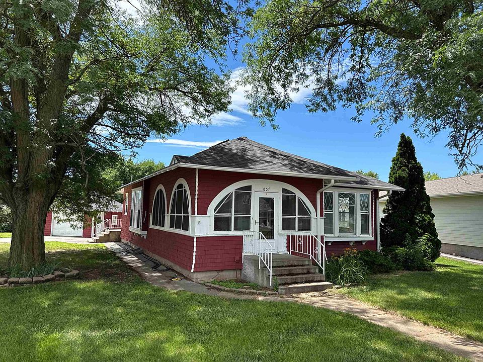 1st image of 807 Kellogg St