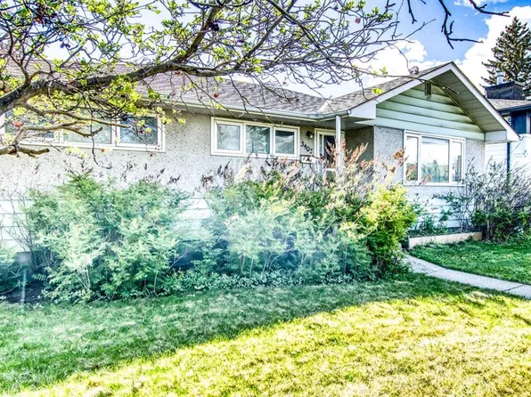 3403 E 19th St NW, Calgary, AB T2L 2A9