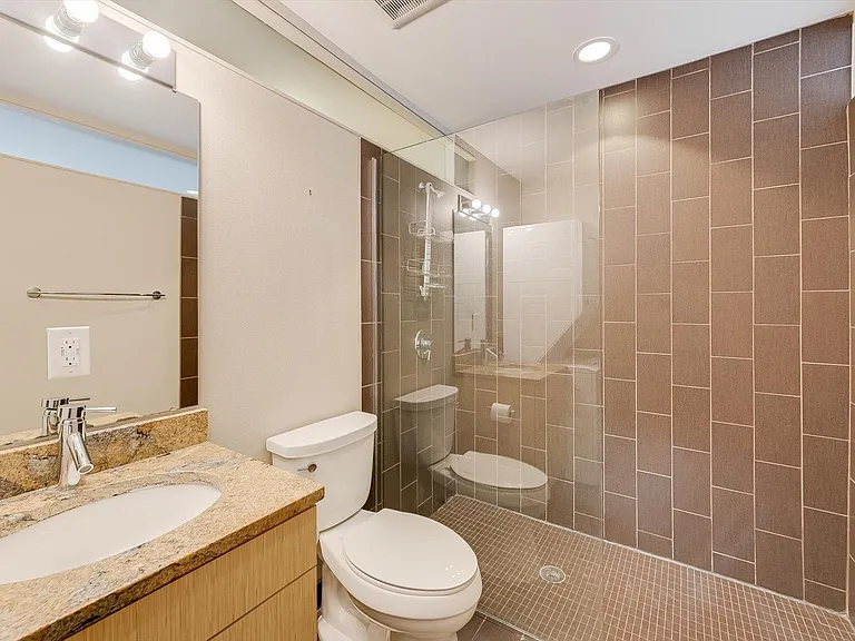 904 West Ave #212 — Photo 9