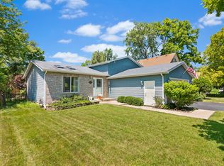 406 Monroe Ave, Fox Lake, IL 60020