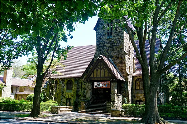 Rented by 18 REALTY | media 40