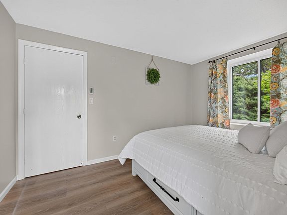 5th image of 61 Wright St APT 105