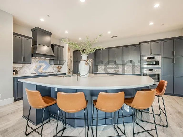 4721 Overstone Ave — Photo 11