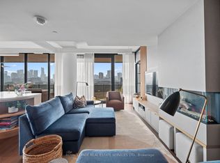 21 Lawren Harris Sq #904, Toronto, ON M5A 0T4