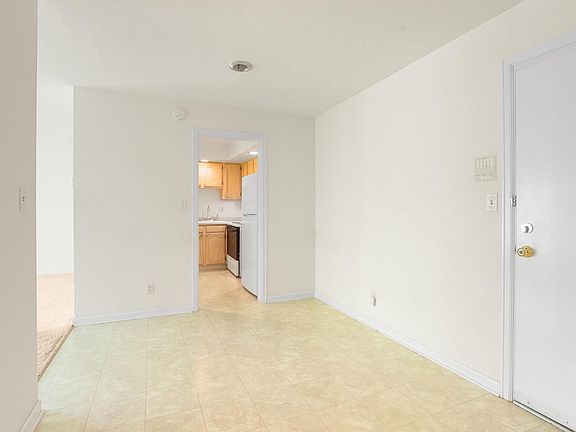 5th image of 1305 W Main STREET #208