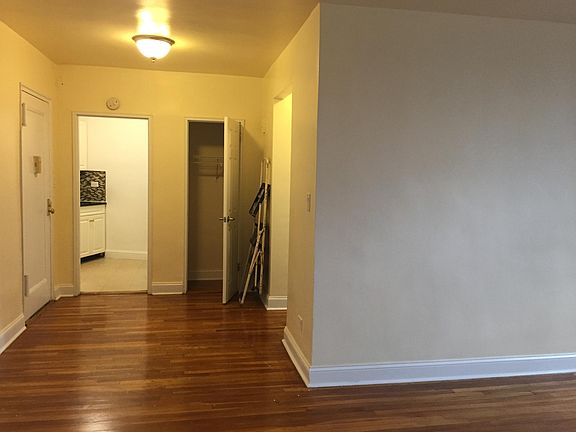 2nd image of 14202 84th Dr APT 6D