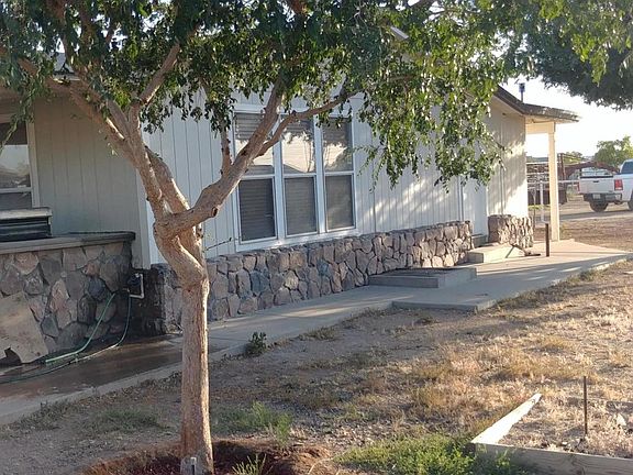 4th image of 43721 N Suburban Ave