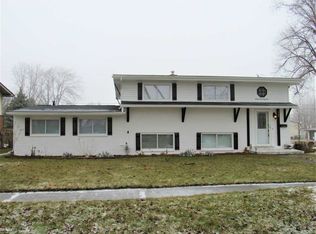 12245 Averill Dr, Sterling Heights, MI 48313