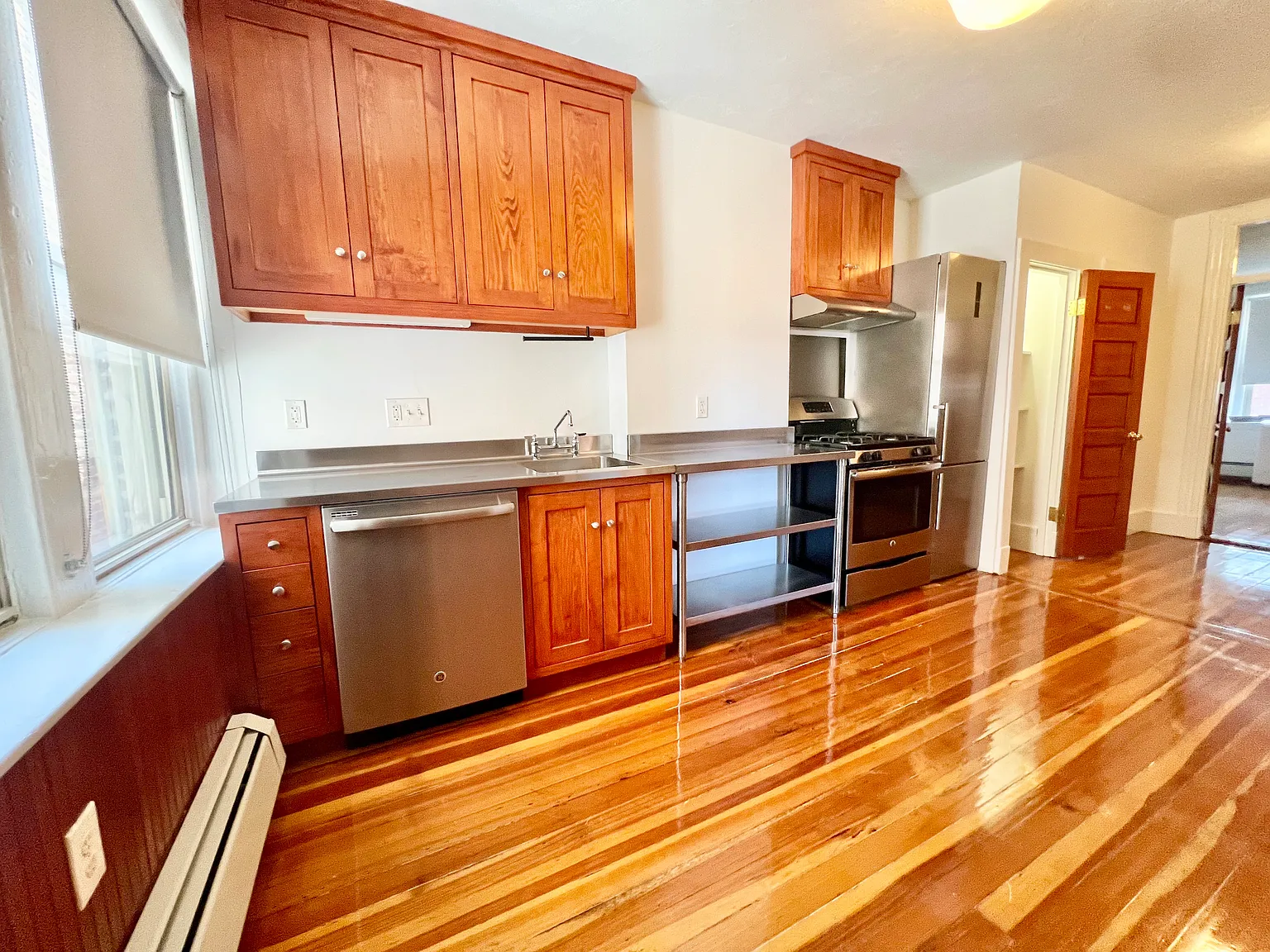 1 bed, 9999 sqft, $2,950 — Photo 2