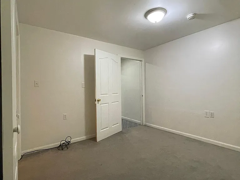 8346 Lincoln Dr — Photo 20