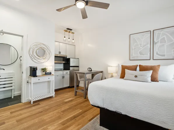 33 1/2 Cannon St, Charleston, SC