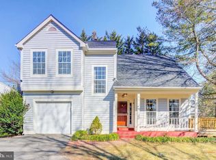 309 Foxridge Dr SW, Leesburg, VA 20175