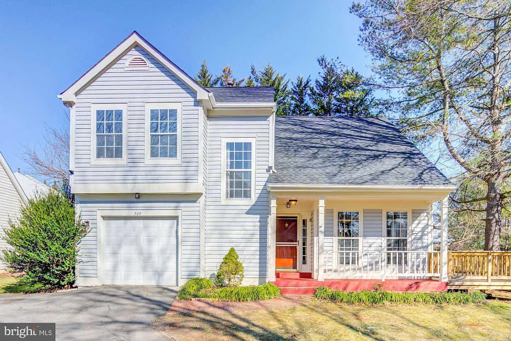 309 Foxridge Dr SW photo 1