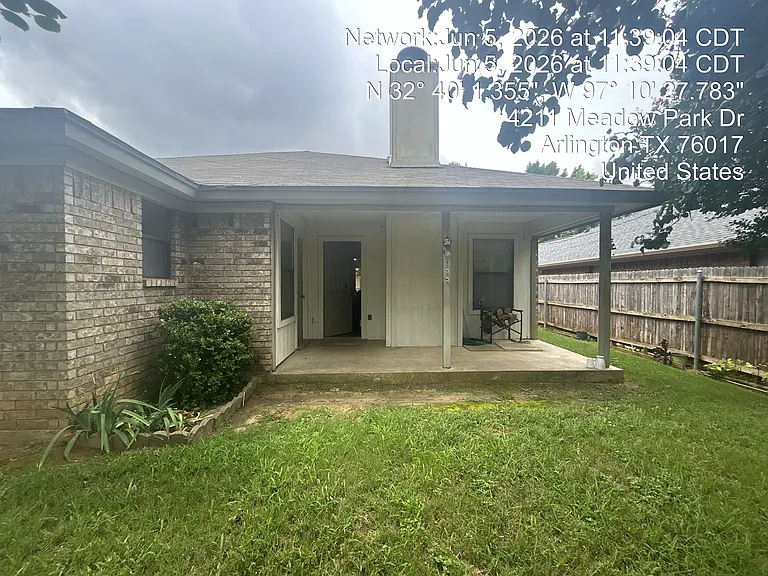 4211 Meadow Park Dr — Photo 10
