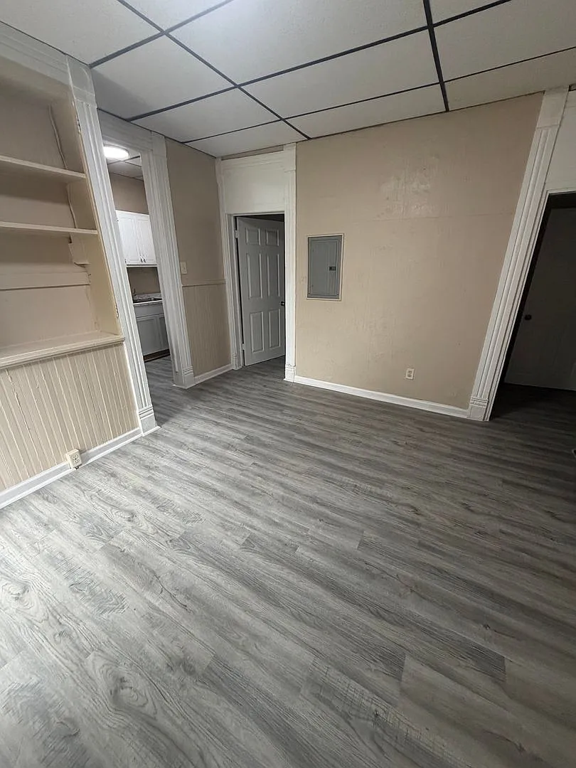 519 S Liberty St Apt 6 — Photo 4