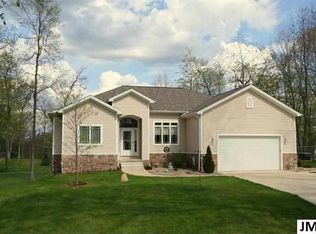 10875 Oaktree Ln, Hanover, MI 49241