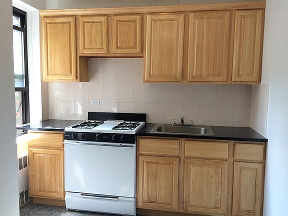 4th image of 21610 77th Ave APT 4J