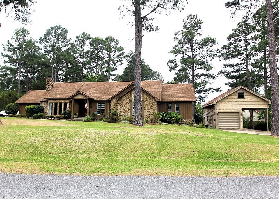 1st image of 65 Sassafras Dr