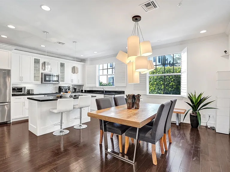 381 E Cannery Row Cir — Photo 9