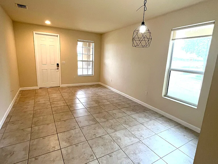 9401 SW 172nd Ave — Photo 16